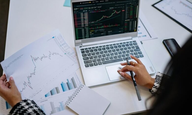 strong dividend safe stocks